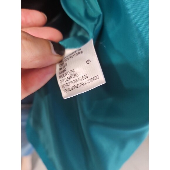 Tahari Arthur S. Levine Blazer - Picture 7 of 8